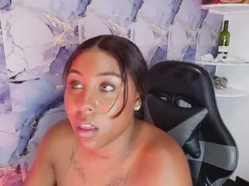 Bongacams Free Porn Cam of AngelThroatt