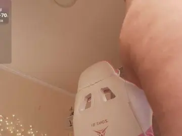 Bongacams Free Porn Cam of Emily-relish