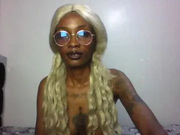 Bongacams Live Sex Cam of Calin33