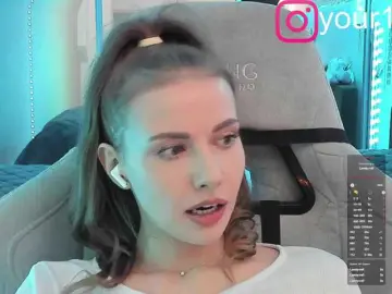 Bongacams Private Sex Chat of -VikkiL0vesCheese-