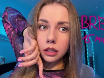 Bongacams Adult Webcams of -VikkiL0vesCheese-