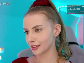 Bongacams Free Live Porn of -VikkiL0vesCheese-