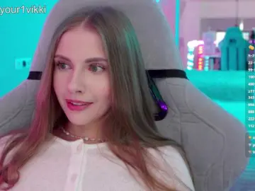 Bongacams Free Porn Cam of -VikkiL0vesCheese-