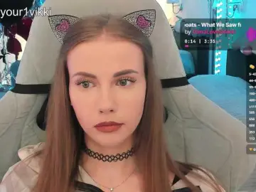 Bongacams Live Porn of -VikkiL0vesCheese-