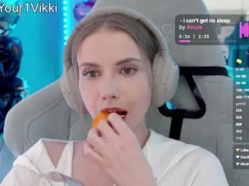 Bongacams Adult Webcam of -VikkiL0vesCheese-