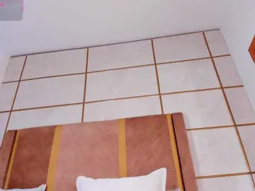 Bongacams Nude Webcam of lyrabellini