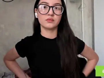 Bongacams Free Live Porn of RozanneLafromboise