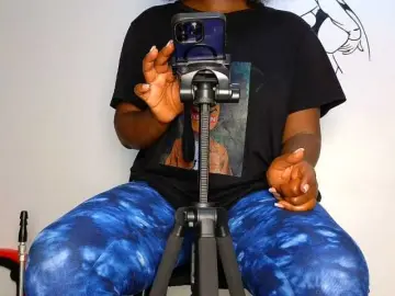 Bongacams Live Sex Cam of Assiology