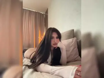 Bongacams Private Sex Chat of Alliina-leee