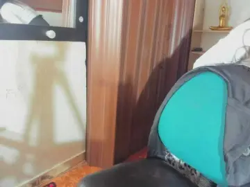 Bongacams Sex Chat of merlinaa-adams