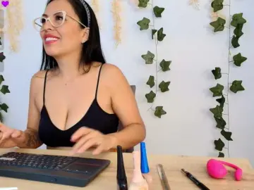Bongacams Adult Webcam of Emma-Sanz--