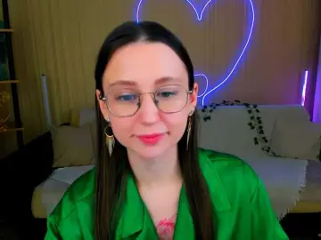 Bongacams Free Porn Cam of YourLovellyStory