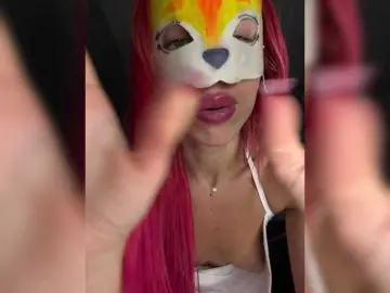 Bongacams Watch Live Sex Cams of RedHair13