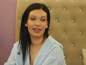 Bongacams Live Sex Cam of ClaraPasssion