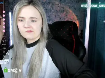 Bongacams Watch Live Sex Cams of your-small-bunny