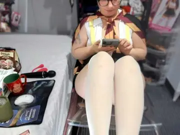 Bongacams Free Live Porn of Bisexyeliz35