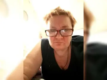 Bongacams Free Porn Cam of HelenaGloss