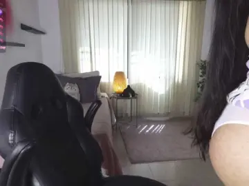 Bongacams Sex Cam of Min-Yuna