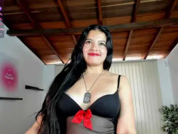 Bongacams Nude Webcam of Min-Yuna