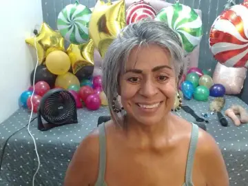 Bongacams Watch Live Sex Cams of lalisha-96