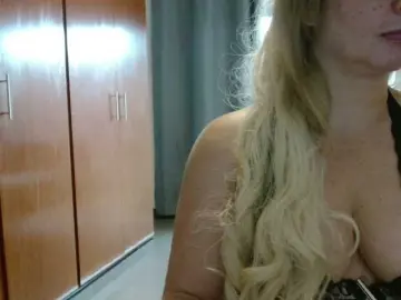 Bongacams Live Sex Cam of Jussara-Milf