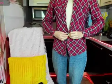 Bongacams Live Sex Cam of KathelinBrik