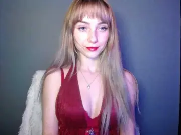 Bongacams Watch Live Sex Cams of LuciaLovely