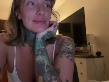 Bongacams Watch Live Sex Cams of iiixbostonxiii