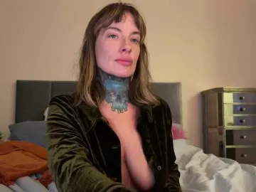 Bongacams Best live sex cam show of iiixbostonxiii