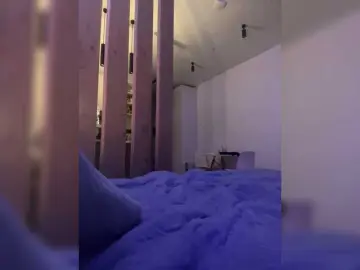 Bongacams Free Porn Cam of golden-cobra99