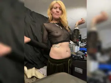 Bongacams Watch Live Sex Cams of VeroniikaHostile