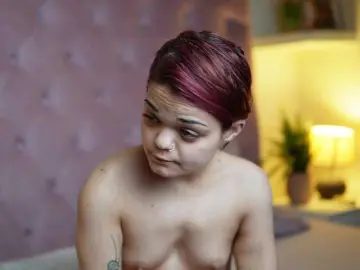 Bongacams Adult Video Chat of MaiaMini