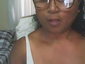 Bongacams Free Porn Cam of hotmomsexy