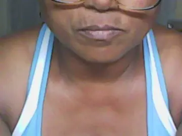 Bongacams Free Live Porn of hotmomsexy