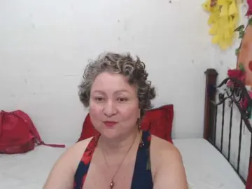 Bongacams Adult Video Chat of LADYQUEEN520