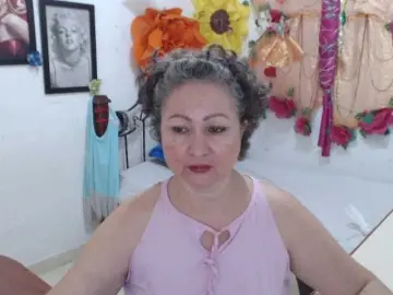 Bongacams Best live sex cam show of LADYQUEEN520