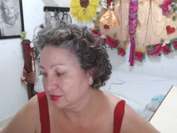 Bongacams Best live sex cam show of LADYQUEEN520