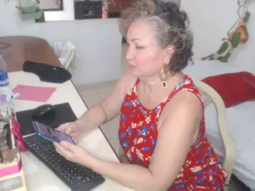 Bongacams Live Porn of LADYQUEEN520