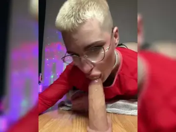 Bongacams Sex Cam of AbsintheGirl