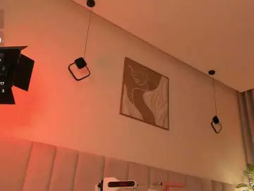 Bongacams Adult Video Chat of PLUXURY-