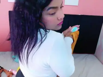 Bongacams Live Porn of curvybrunnett
