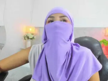 Bongacams Free Live Porn of Naomii-