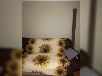 Bongacams Watch Live Sex Cams of Donut-red