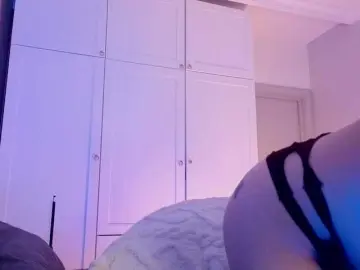 Bongacams Nude Webcam of Alicee-teasee