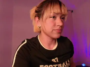 Bongacams Watch Live Sex Cams of Melyzamek27