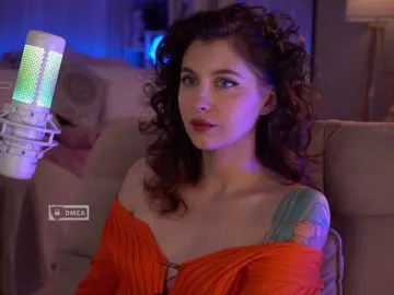 Bongacams Best Webcam of HoneyCherry