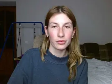 Bongacams Live Sex Cam of LunaVibe-V