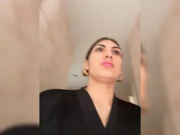 Bongacams Live Sex Cam of MaggieTurner