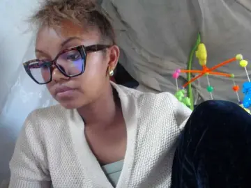 Bongacams Nude Webcam of pretty-ass