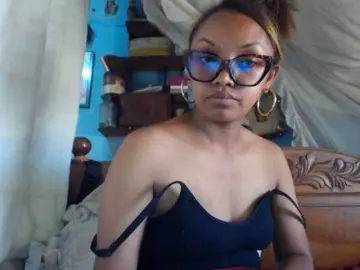 Bongacams Free Live Porn of pretty-ass